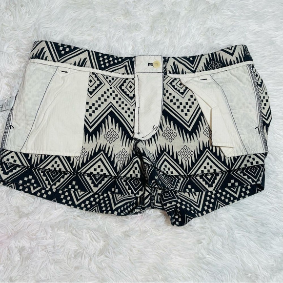 EUC J. Crew Textured Allover Print Chino Shorts 12 Diamond Ikat - Picture 13 of 15